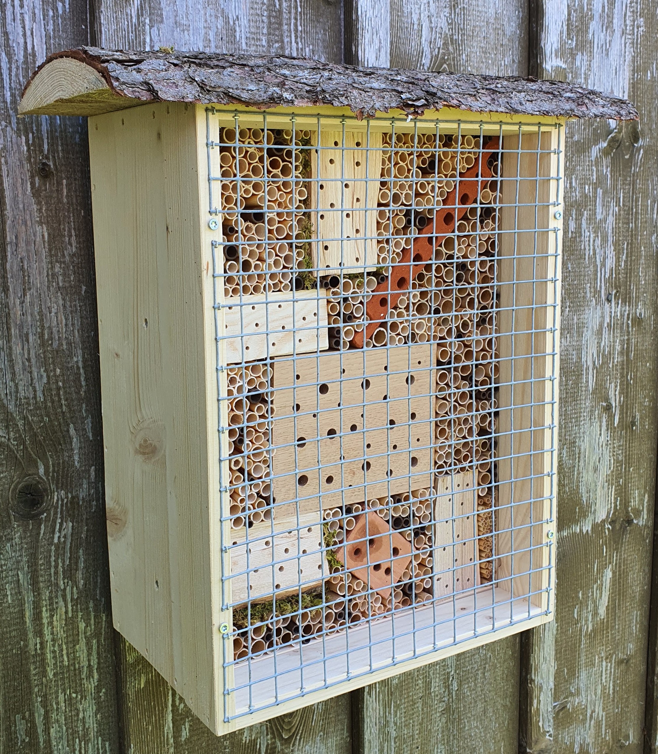 Insektenhotel Mittel – Bild 4