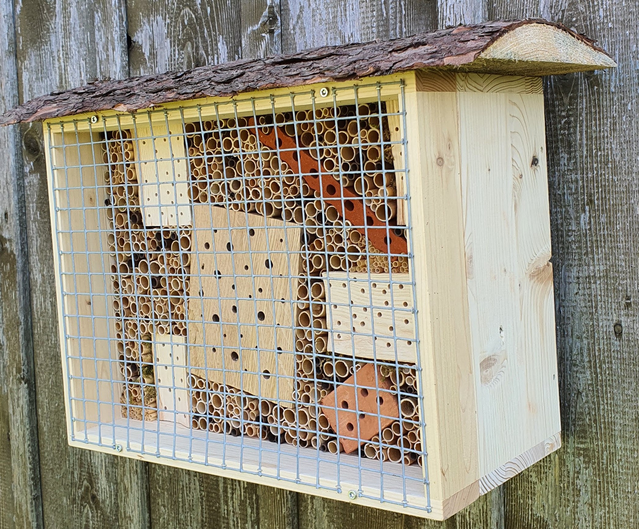 Insektenhotel Mittel – Bild 3